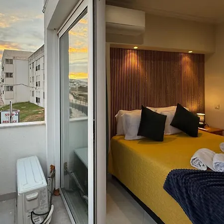 Apartamento T1 Pau Da Bandeira *