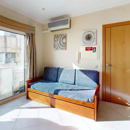 T1 Pau Da Bandeira *