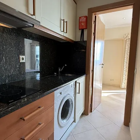 T1 Pau Da Bandeira * Calicos (Albufeira)