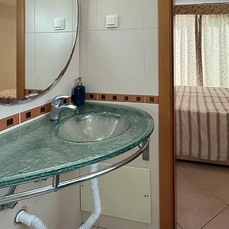 T1 Pau Da Bandeira Daire *